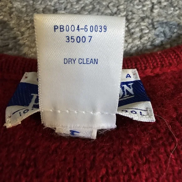 Pendleton Vintage Women's Size Medium 100% Wool Deep Red Sweater Cardigan - Picture 5 of 10